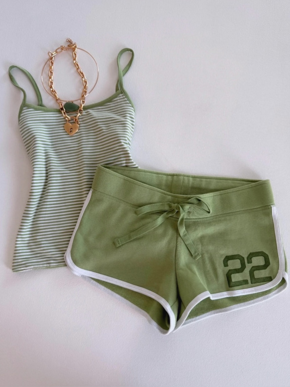 Hollister Green Low Rise Dolphin Shorts Size S